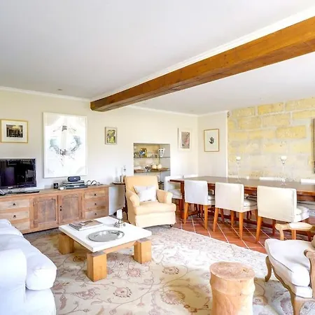 Holiday home Demeure De La Combe