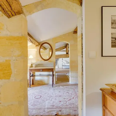 בית נופש Demeure De La Combe סנט-אמיליון