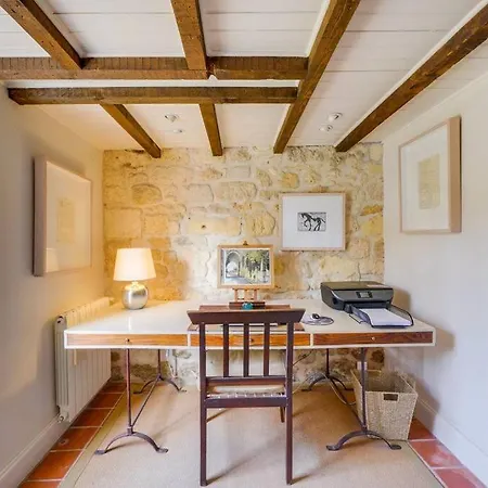 בית נופש Demeure De La Combe סנט-אמיליון