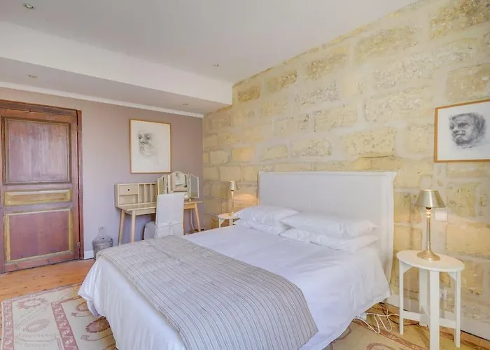 Demeure De La Combe 펜션 생테밀리옹