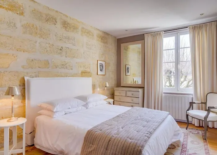 펜션 Demeure De La Combe *