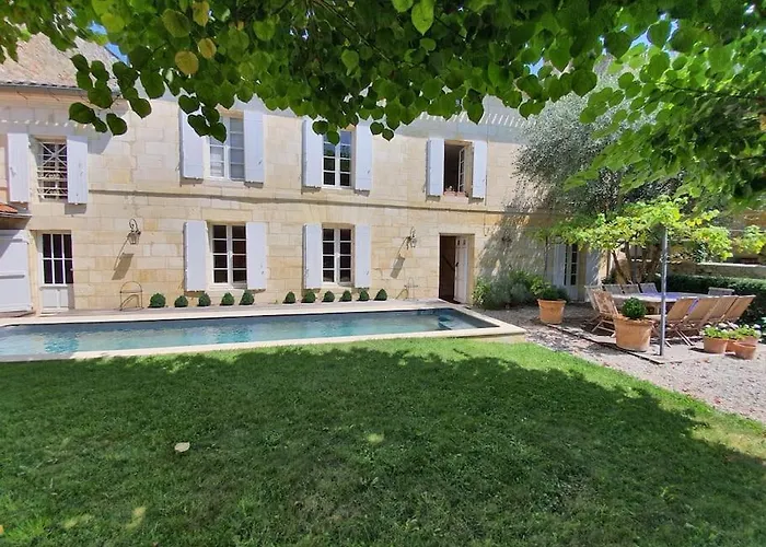 펜션 Demeure De La Combe *